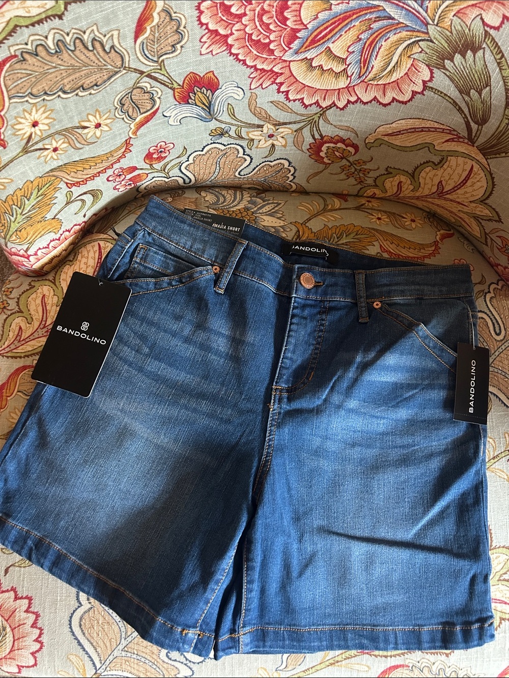 Bandolino High-Rise Blue Denim Shorts